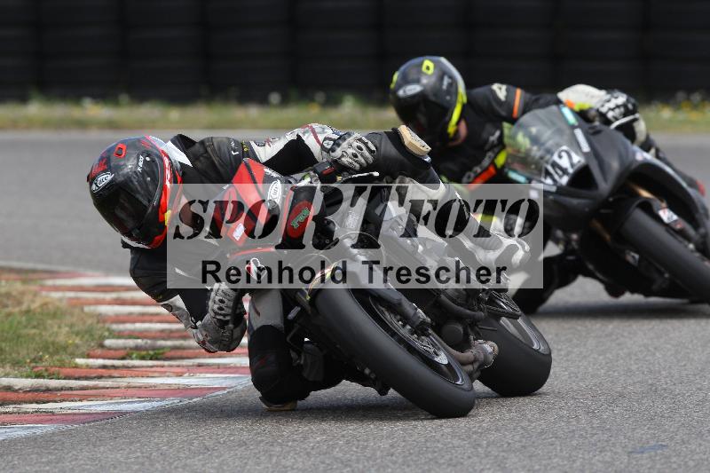 Archiv-2025/05 14.04.2025 Plüss Moto Sport ADR/Freies Fahren/10